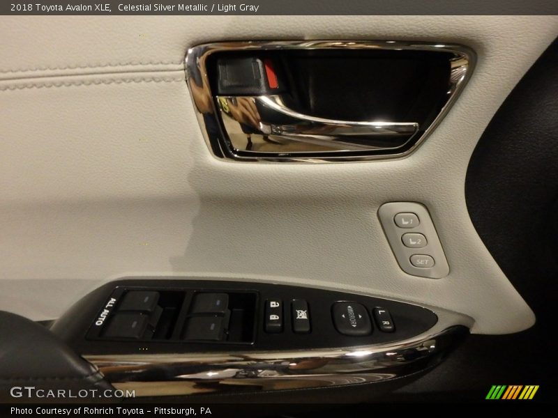 Celestial Silver Metallic / Light Gray 2018 Toyota Avalon XLE