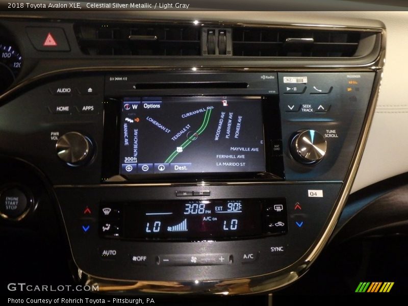Celestial Silver Metallic / Light Gray 2018 Toyota Avalon XLE