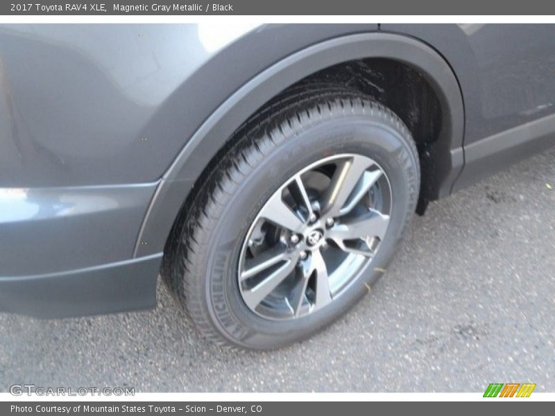 Magnetic Gray Metallic / Black 2017 Toyota RAV4 XLE