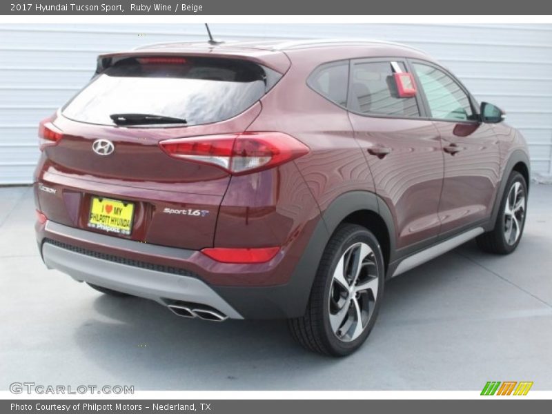 Ruby Wine / Beige 2017 Hyundai Tucson Sport