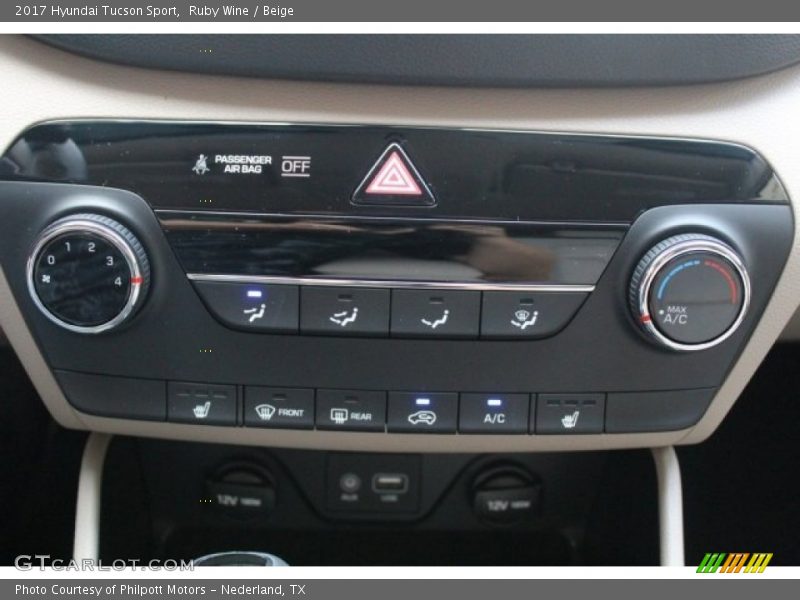 Ruby Wine / Beige 2017 Hyundai Tucson Sport