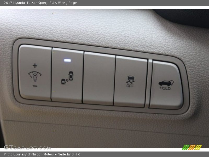 Ruby Wine / Beige 2017 Hyundai Tucson Sport