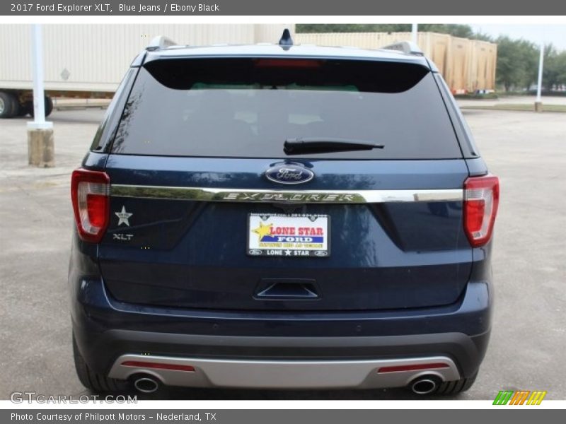 Blue Jeans / Ebony Black 2017 Ford Explorer XLT
