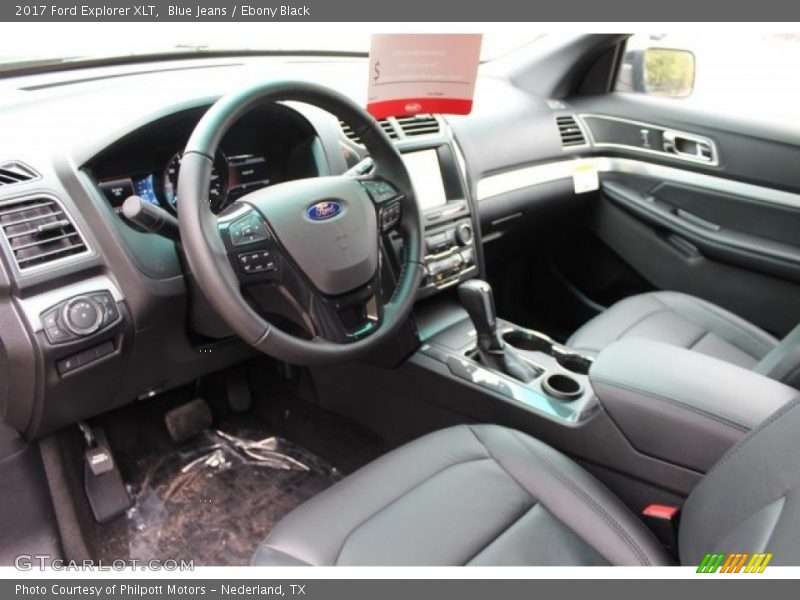 Blue Jeans / Ebony Black 2017 Ford Explorer XLT