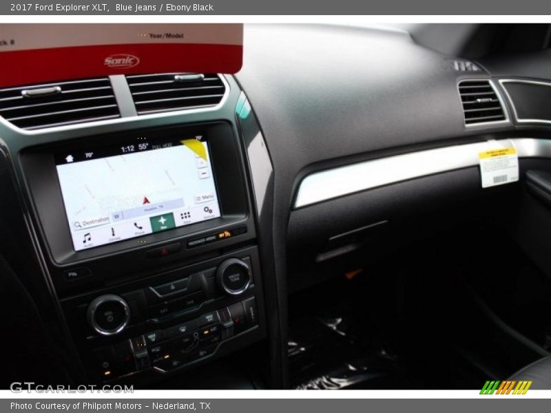 Blue Jeans / Ebony Black 2017 Ford Explorer XLT