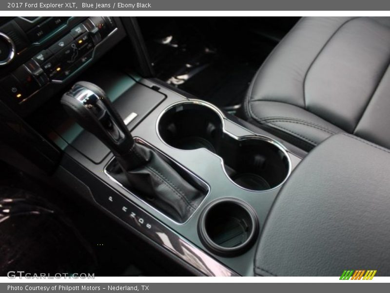 Blue Jeans / Ebony Black 2017 Ford Explorer XLT