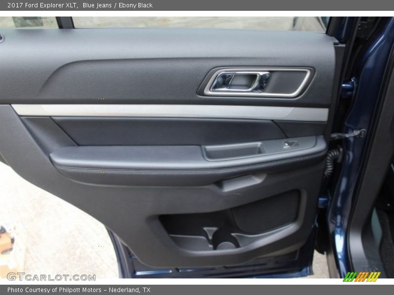 Blue Jeans / Ebony Black 2017 Ford Explorer XLT