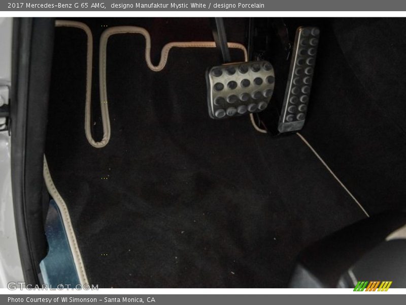 designo Manufaktur Mystic White / designo Porcelain 2017 Mercedes-Benz G 65 AMG