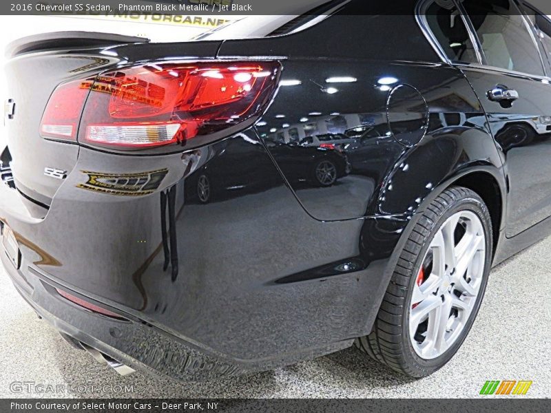 Phantom Black Metallic / Jet Black 2016 Chevrolet SS Sedan