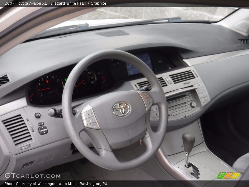 Blizzard White Pearl / Graphite 2007 Toyota Avalon XL