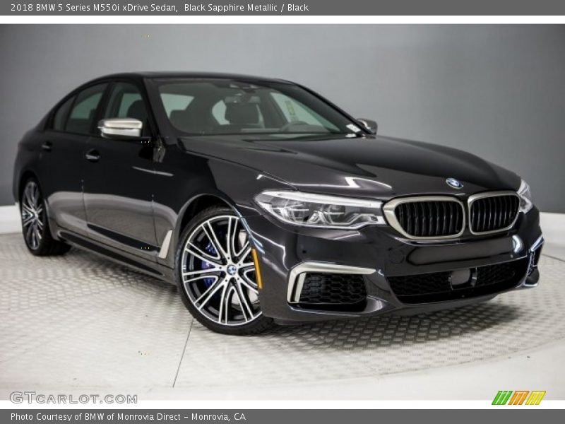 Front 3/4 View of 2018 5 Series M550i xDrive Sedan