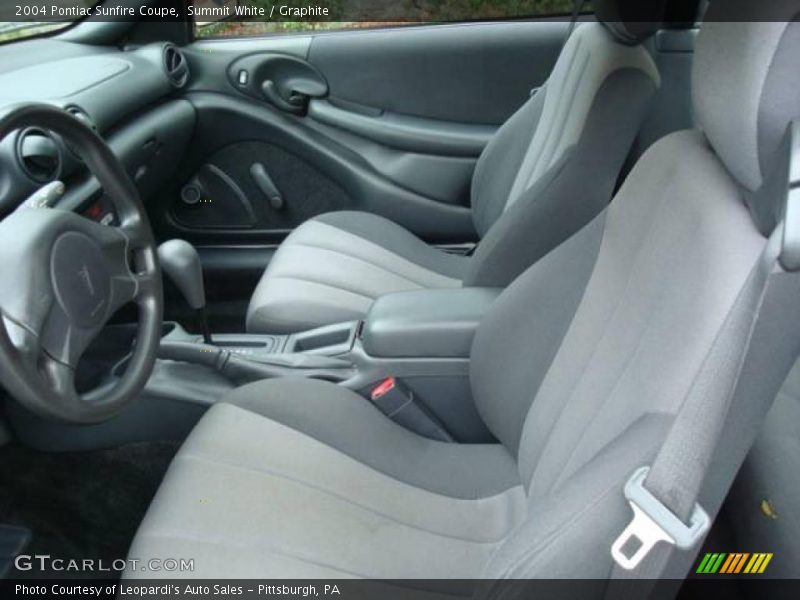 Summit White / Graphite 2004 Pontiac Sunfire Coupe