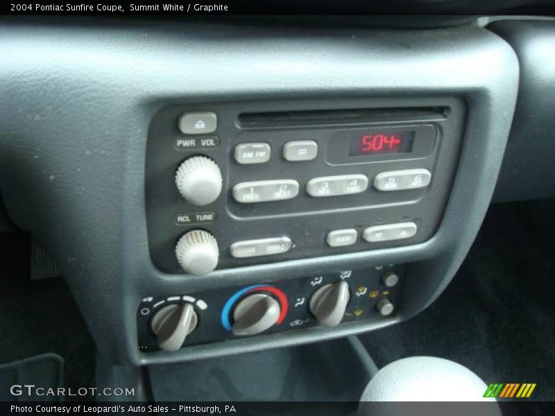 Summit White / Graphite 2004 Pontiac Sunfire Coupe