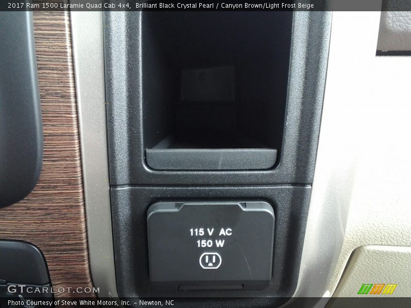 Brilliant Black Crystal Pearl / Canyon Brown/Light Frost Beige 2017 Ram 1500 Laramie Quad Cab 4x4