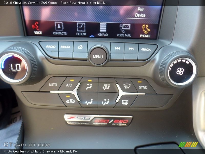 Controls of 2018 Corvette Z06 Coupe