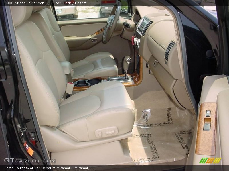 Super Black / Desert 2006 Nissan Pathfinder LE