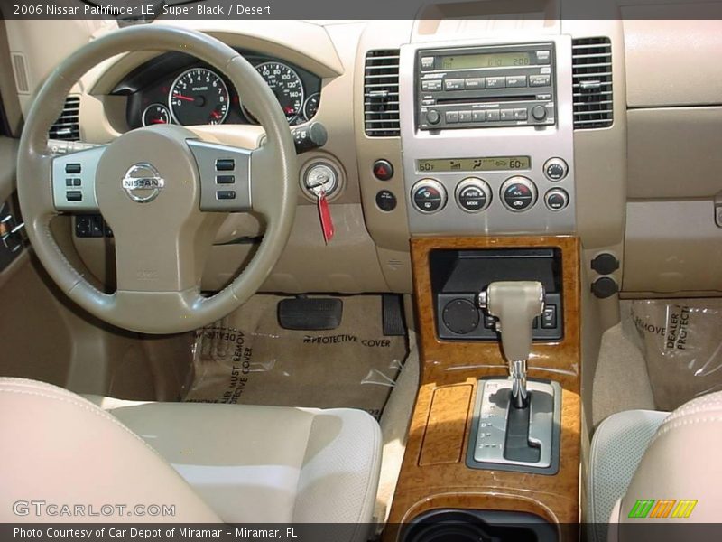 Super Black / Desert 2006 Nissan Pathfinder LE