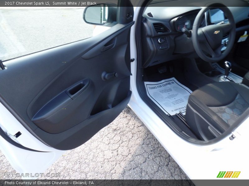 Summit White / Jet Black 2017 Chevrolet Spark LS