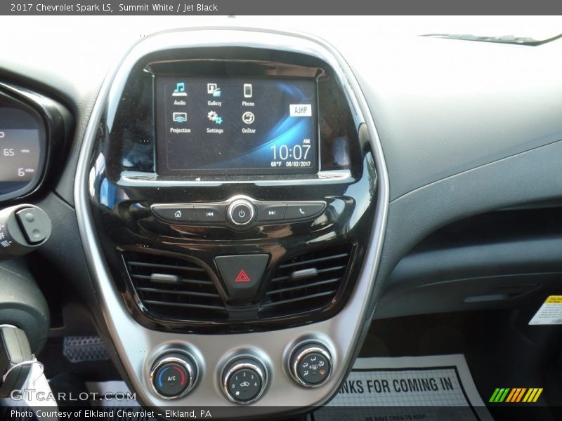 Summit White / Jet Black 2017 Chevrolet Spark LS