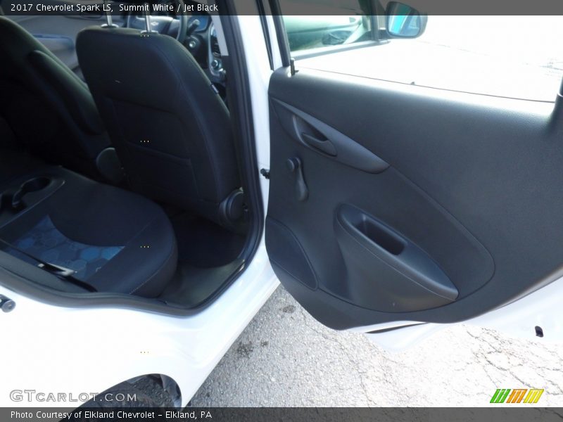 Summit White / Jet Black 2017 Chevrolet Spark LS