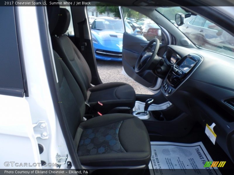 Summit White / Jet Black 2017 Chevrolet Spark LS