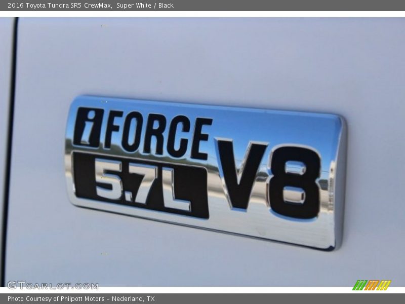 Super White / Black 2016 Toyota Tundra SR5 CrewMax