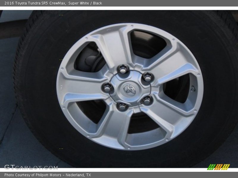 Super White / Black 2016 Toyota Tundra SR5 CrewMax