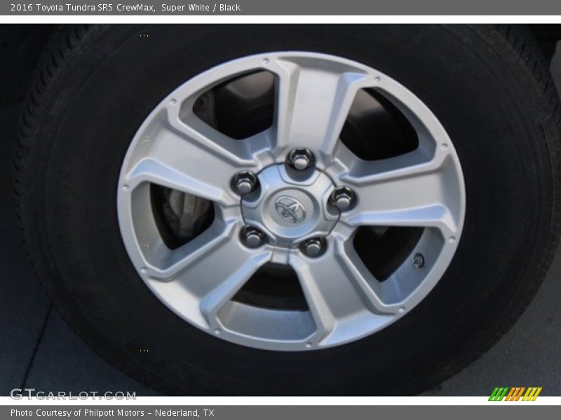 Super White / Black 2016 Toyota Tundra SR5 CrewMax