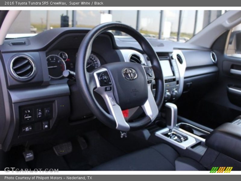 Super White / Black 2016 Toyota Tundra SR5 CrewMax