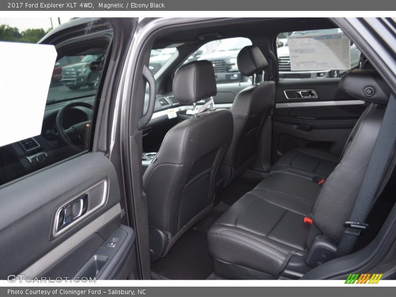 Magnetic / Ebony Black 2017 Ford Explorer XLT 4WD