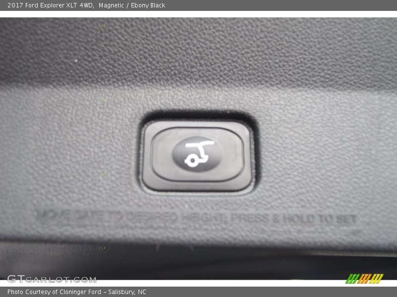 Magnetic / Ebony Black 2017 Ford Explorer XLT 4WD