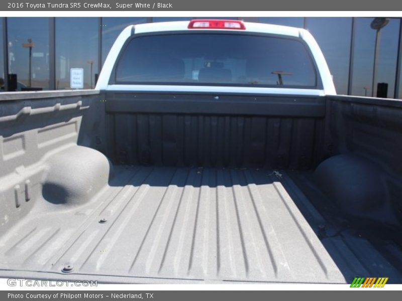 Super White / Black 2016 Toyota Tundra SR5 CrewMax