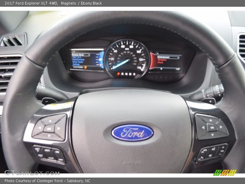 Magnetic / Ebony Black 2017 Ford Explorer XLT 4WD