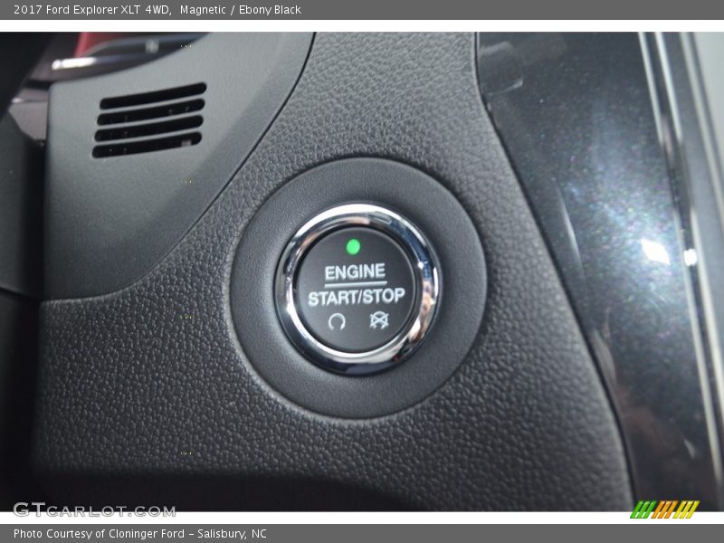 Magnetic / Ebony Black 2017 Ford Explorer XLT 4WD