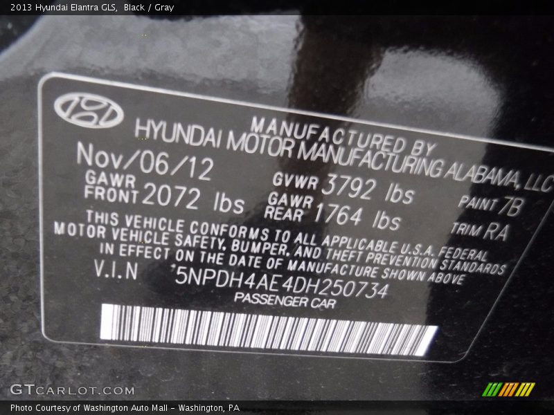 Black / Gray 2013 Hyundai Elantra GLS