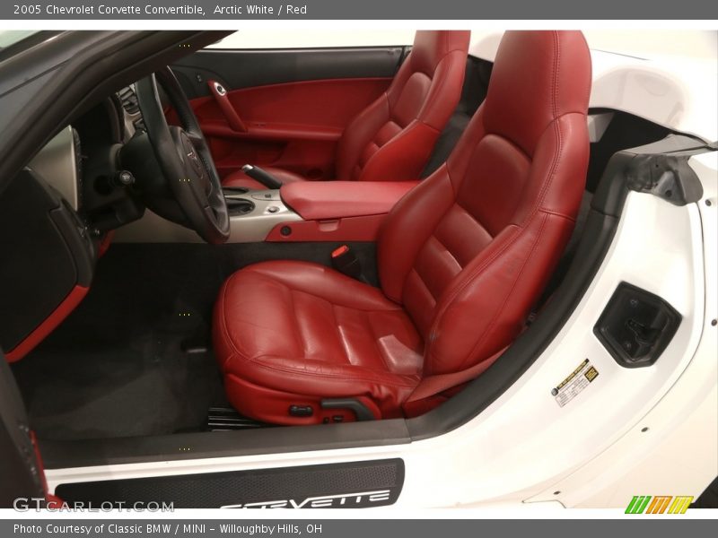 Arctic White / Red 2005 Chevrolet Corvette Convertible