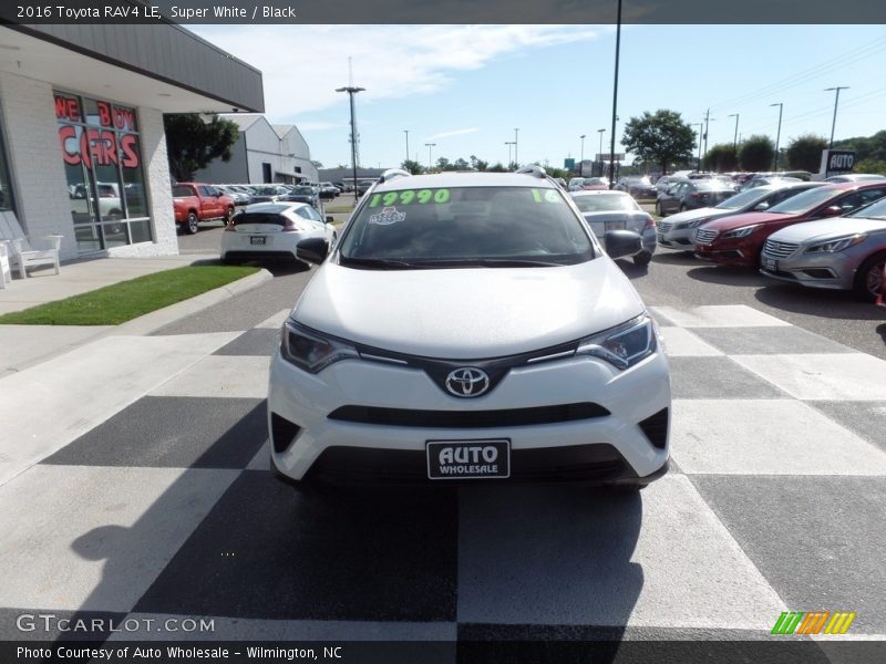 Super White / Black 2016 Toyota RAV4 LE
