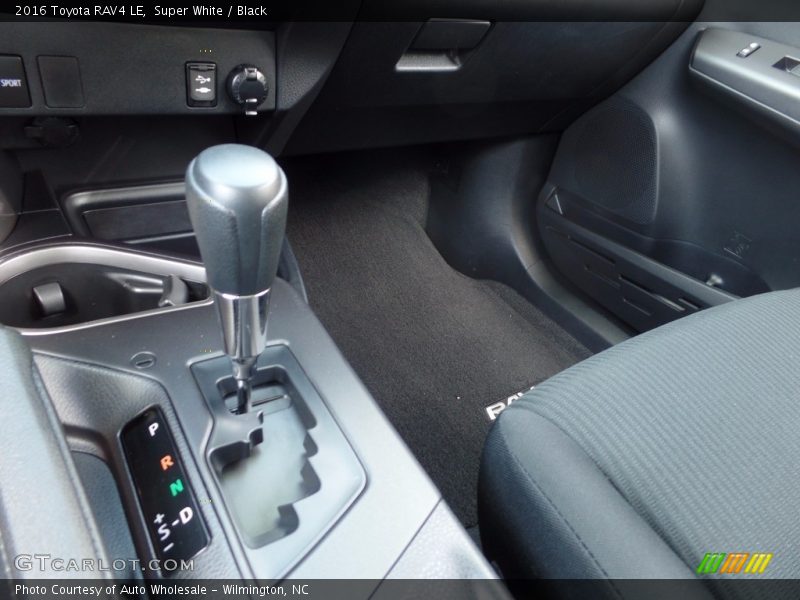 Super White / Black 2016 Toyota RAV4 LE
