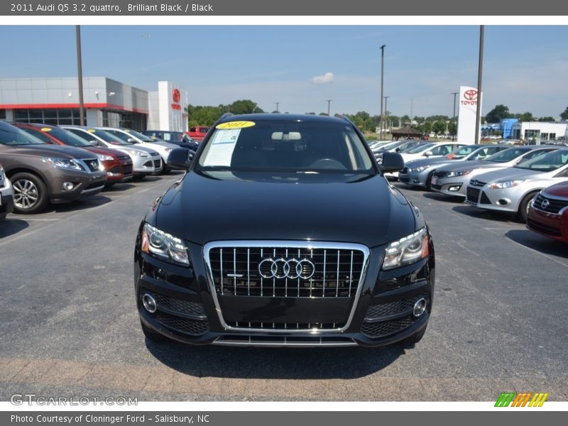 Brilliant Black / Black 2011 Audi Q5 3.2 quattro