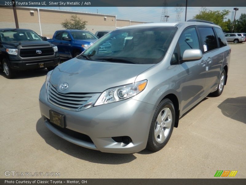 Silver Sky Metallic / Ash 2017 Toyota Sienna LE