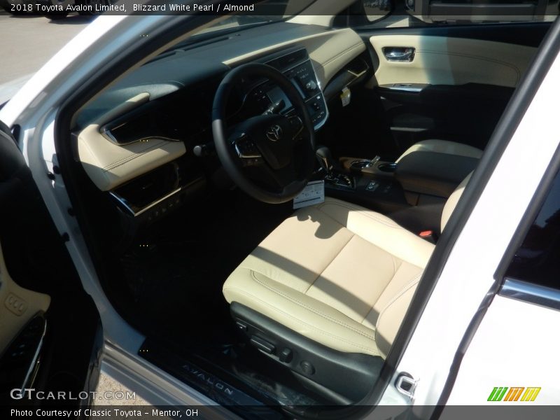 Blizzard White Pearl / Almond 2018 Toyota Avalon Limited