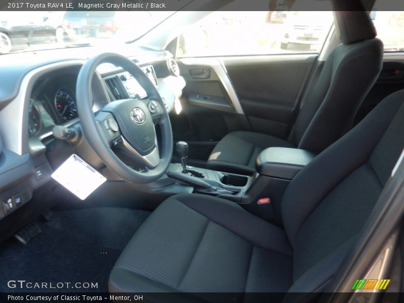Magnetic Gray Metallic / Black 2017 Toyota RAV4 LE