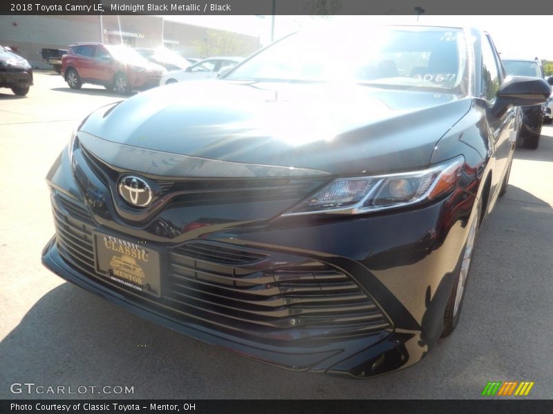 Midnight Black Metallic / Black 2018 Toyota Camry LE