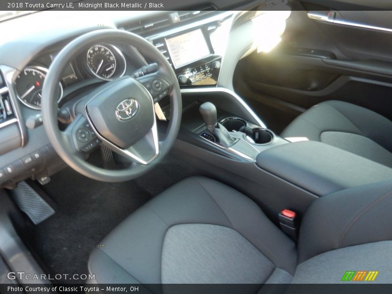Midnight Black Metallic / Black 2018 Toyota Camry LE