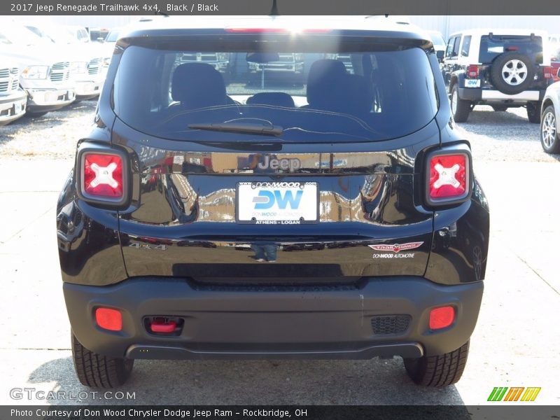 Black / Black 2017 Jeep Renegade Trailhawk 4x4