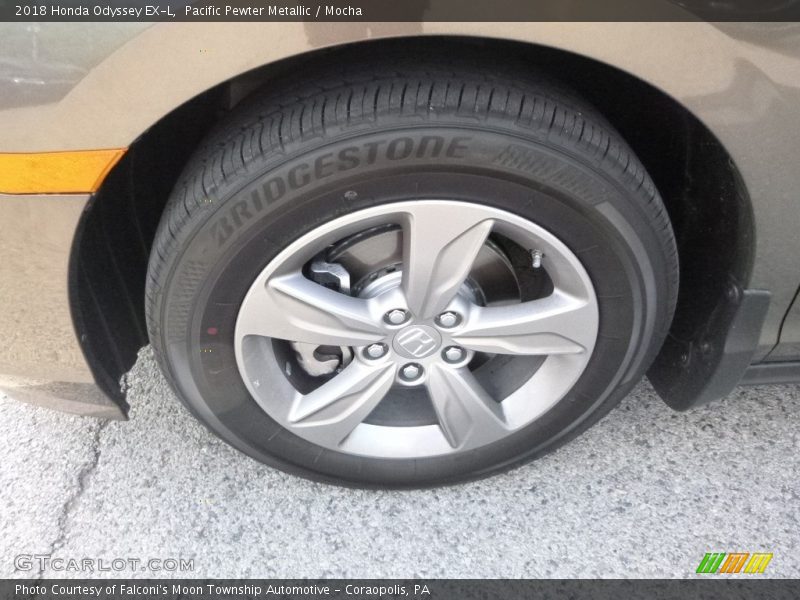 Pacific Pewter Metallic / Mocha 2018 Honda Odyssey EX-L