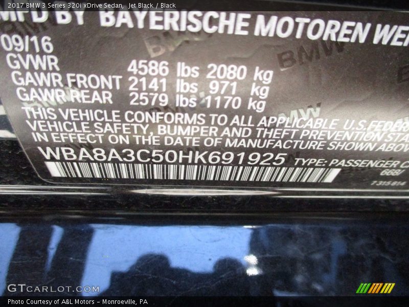 Jet Black / Black 2017 BMW 3 Series 320i xDrive Sedan