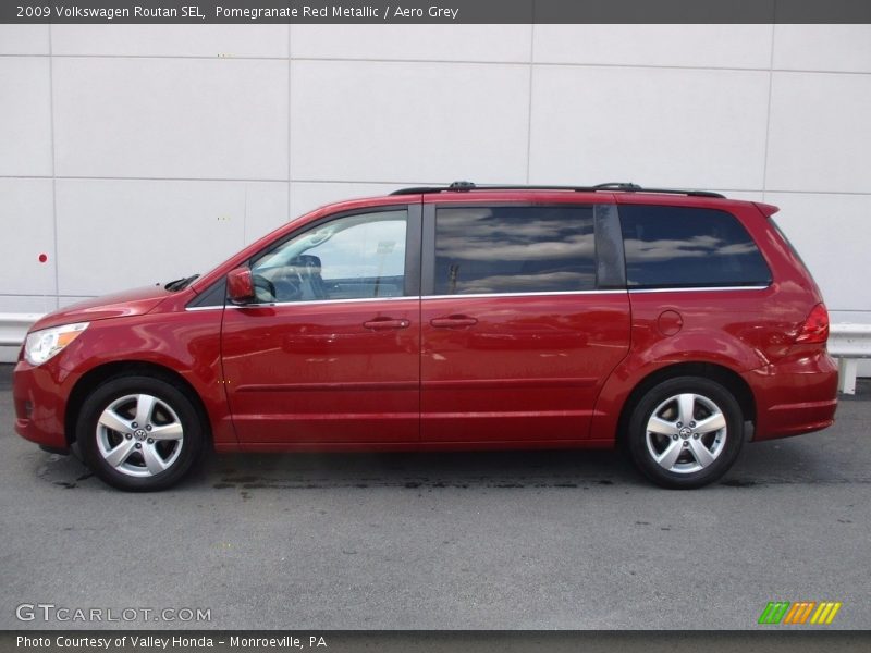 Pomegranate Red Metallic / Aero Grey 2009 Volkswagen Routan SEL
