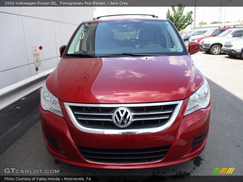 Pomegranate Red Metallic / Aero Grey 2009 Volkswagen Routan SEL