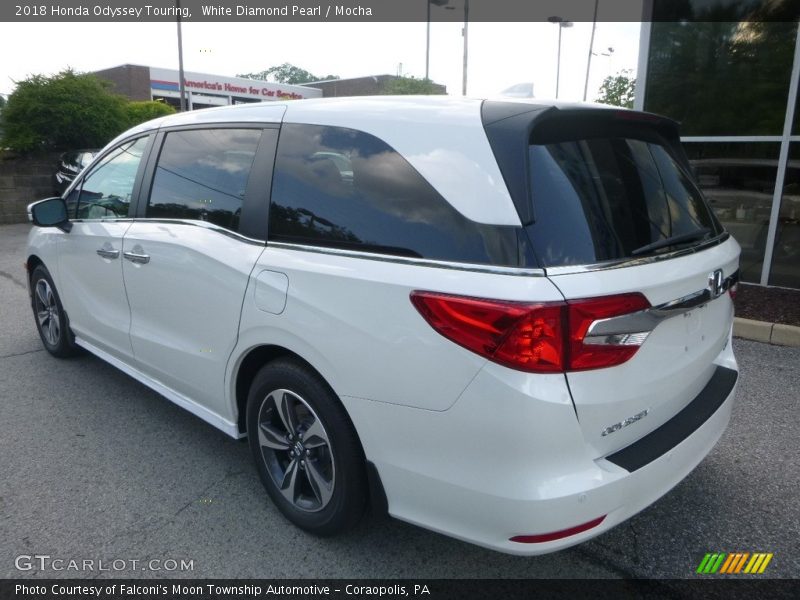 White Diamond Pearl / Mocha 2018 Honda Odyssey Touring